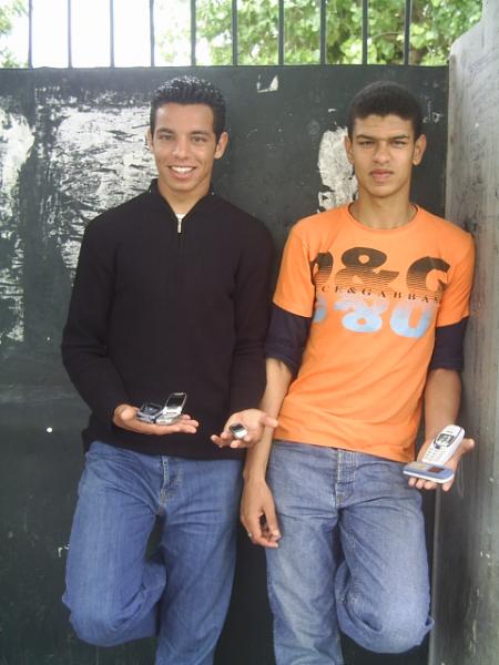 ana ou chafik kanbi3ou f les portables li khassou chi telephone